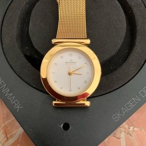 ⏰Skagen Women Watch Gold Beautiful Water Resistant
